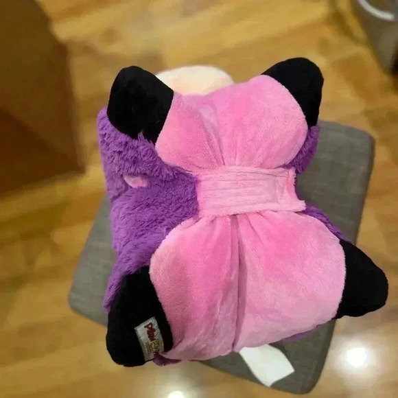 Adorable PILLOW PET - Adorable Purple and Pink Butterfly with Velcro closure. - Picture 6 of 15
